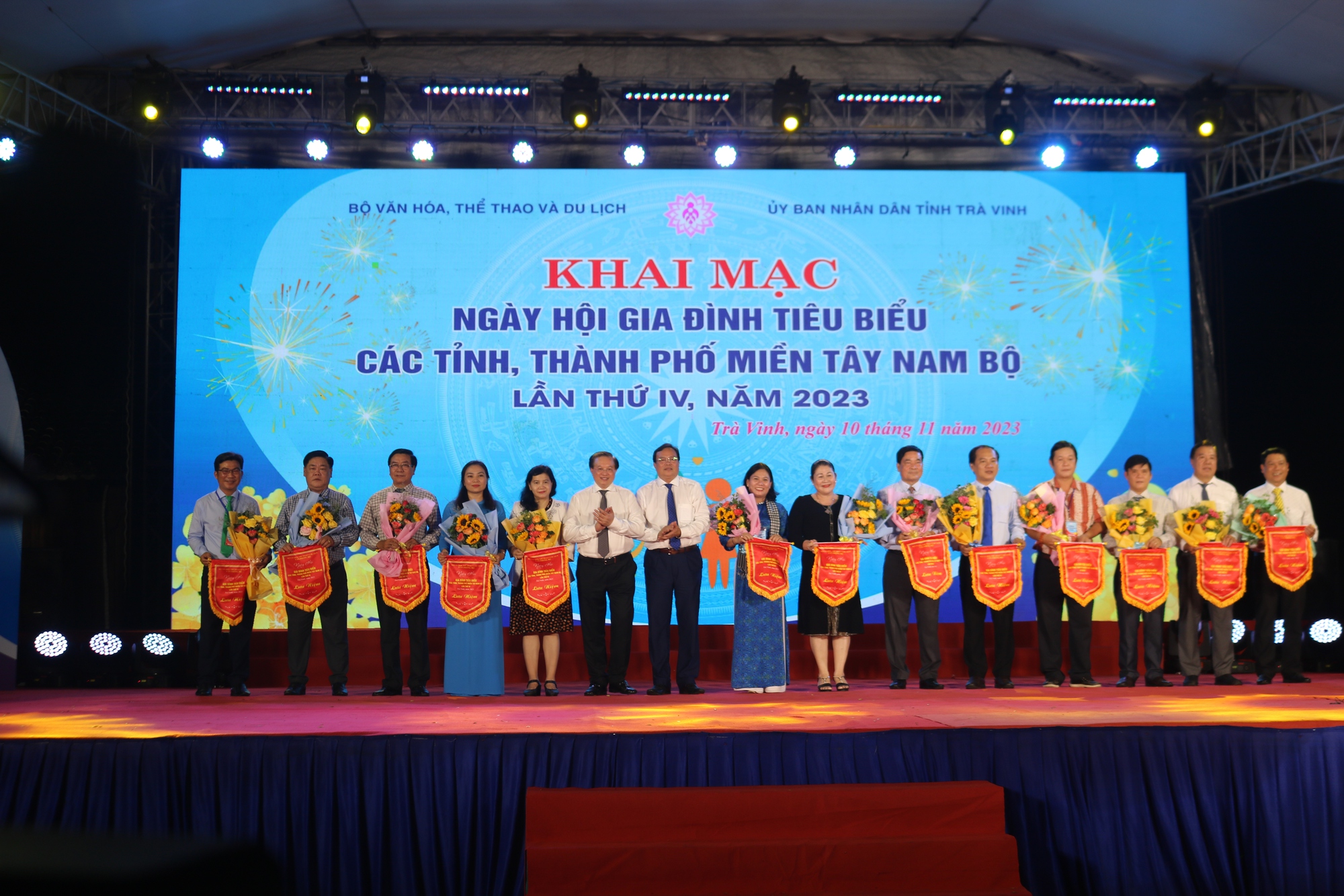 Trà Vinh: Khai mạc Ngày hội Gia đình tiêu biểu miền Tây Nam Bộ