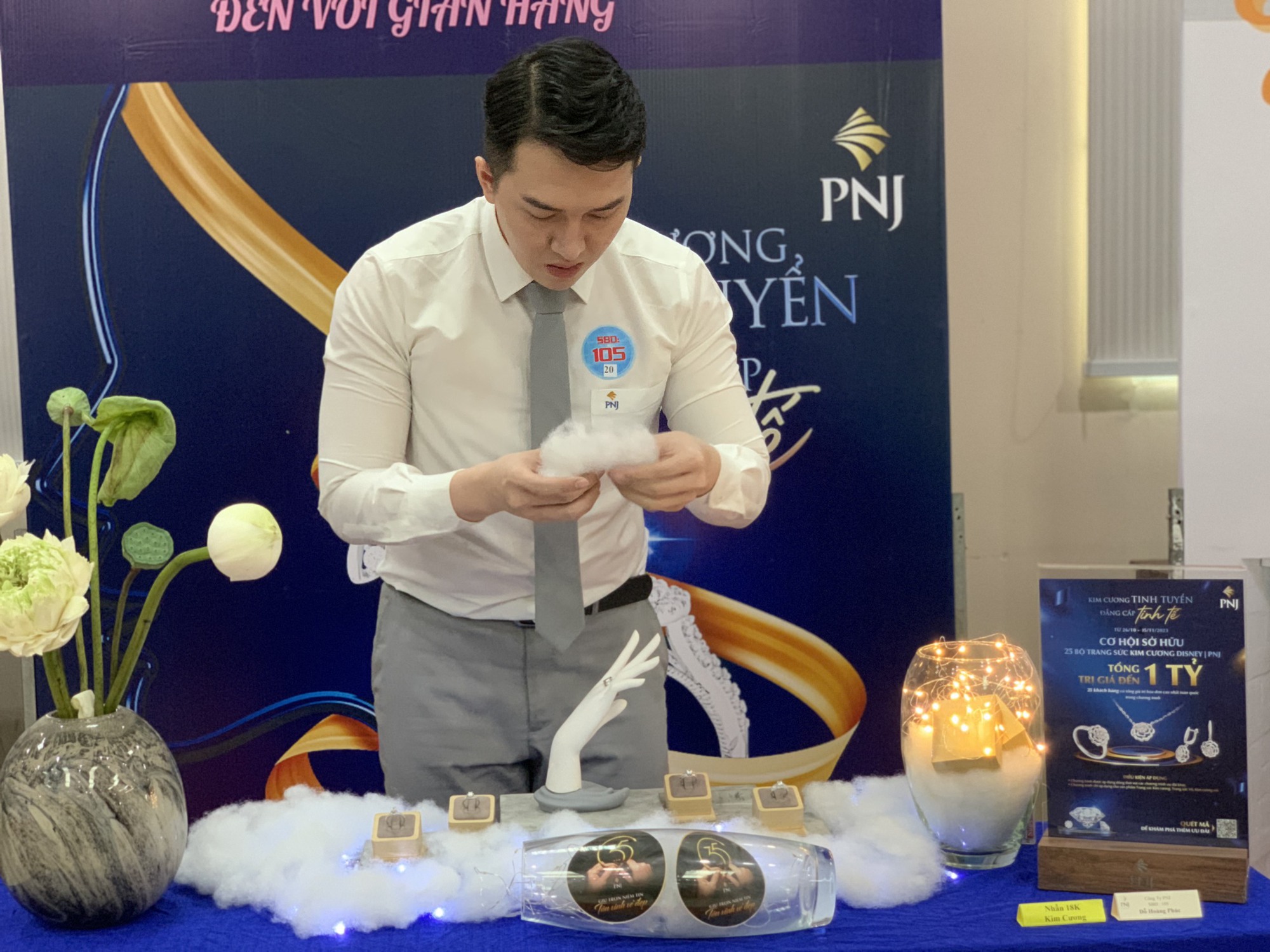 Những h&igrave;nh ảnh ấn tượng tại hội thi Người b&aacute;n h&agrave;ng giỏi - Ảnh 6.