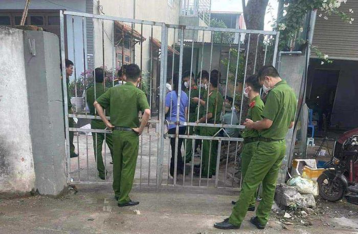 Người phụ nữ bị sát hại, giấu thi thể trong bao tải