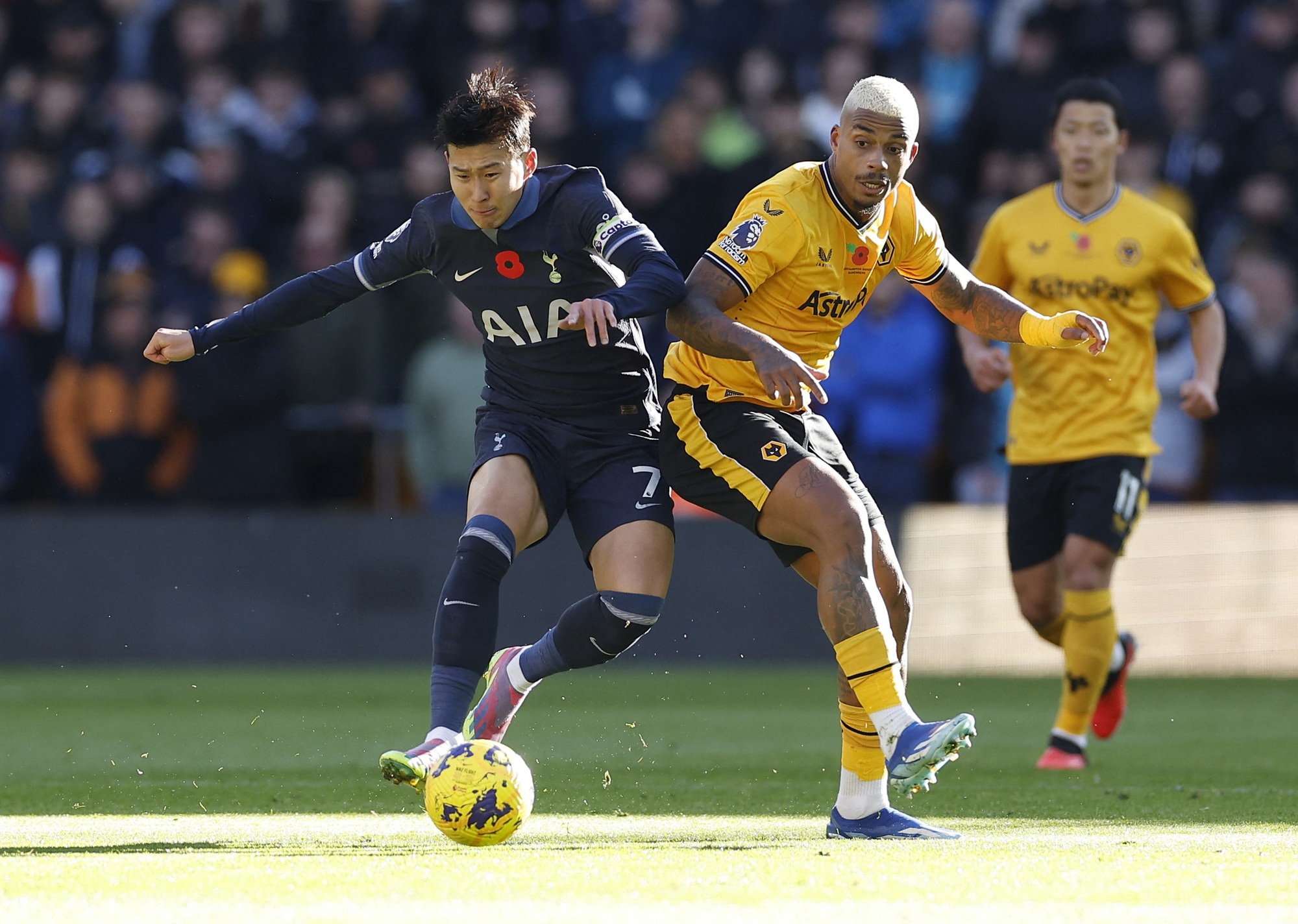 Ngược dòng siêu đỉnh, Wolverhampton thắng nghẹt thở Tottenham
