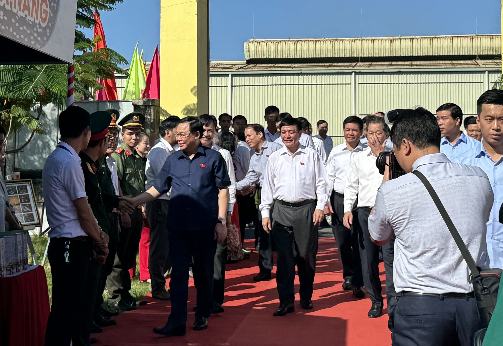 Chủ tịch Quốc hội Vương Đ&igrave;nh Huệ: Cảng Li&ecirc;n Chiểu l&agrave; động lực d&agrave;i hạn cho Đ&agrave; Nẵng - Ảnh 1.