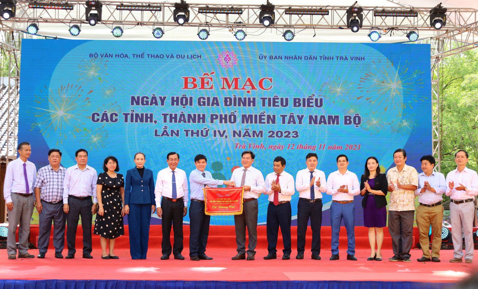Bế mạc và trao giải Ngày hội Gia đình tiêu biểu miền Tây Nam Bộ - Ảnh 14.