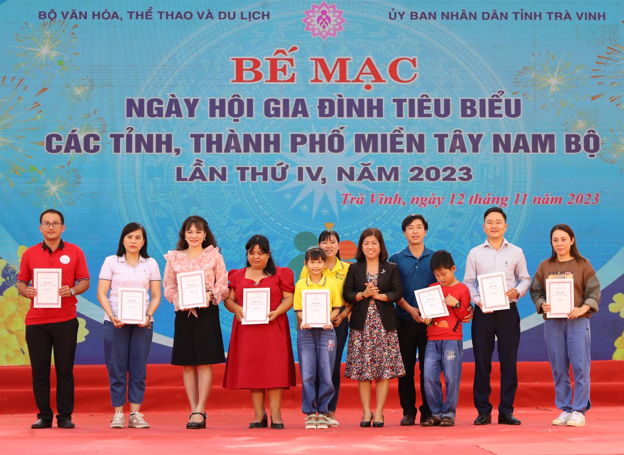 Bế mạc và trao giải Ngày hội Gia đình tiêu biểu miền Tây Nam Bộ - Ảnh 7.