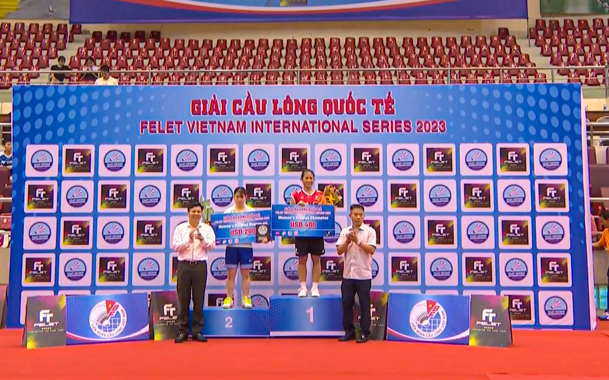 Cặp VĐV Văn Hải - V&acirc;n Anh gi&agrave;nh  &Aacute; qu&acirc;n giải cầu l&ocirc;ng FELET Vietnam International Series 2023 - Ảnh 4.