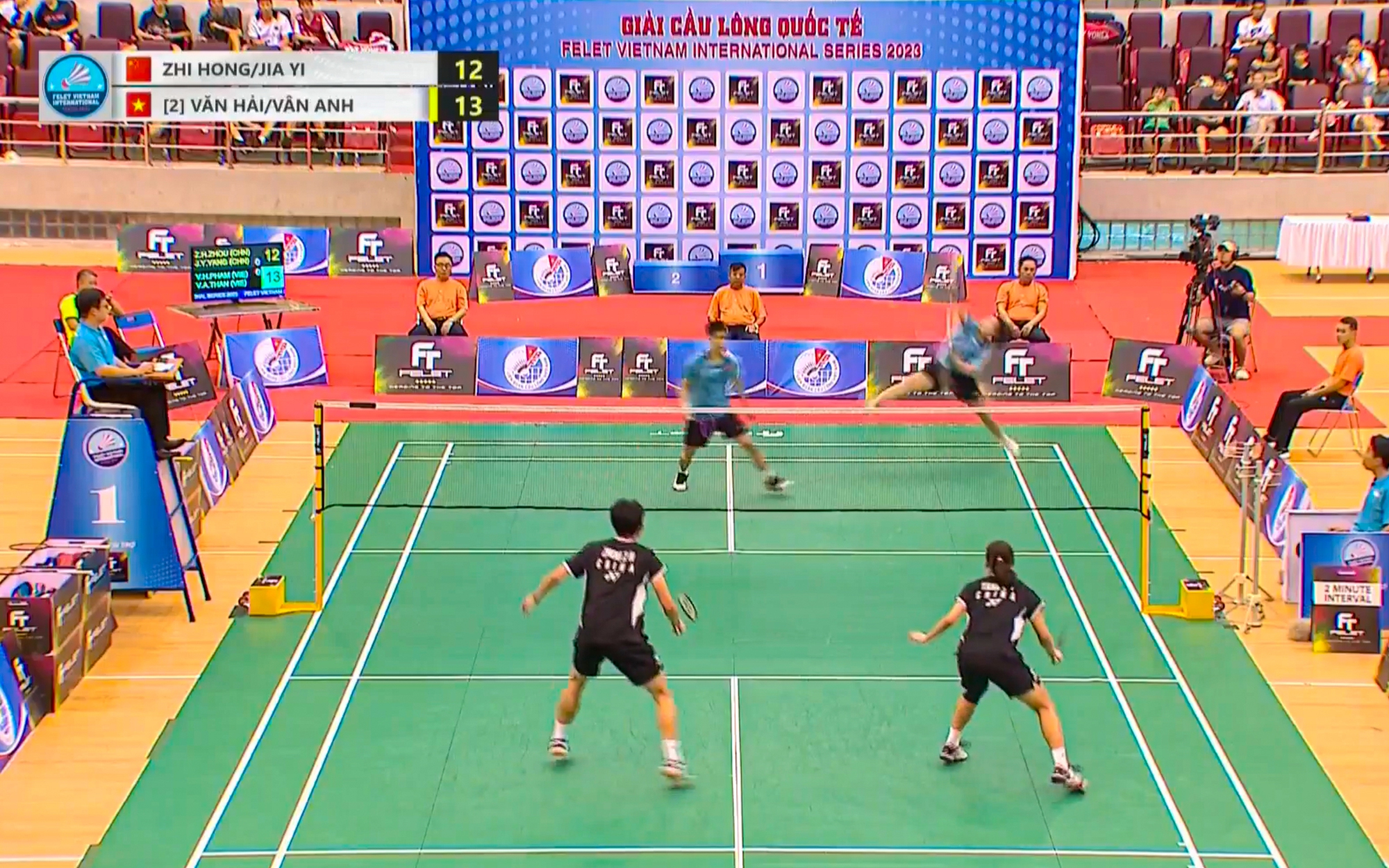 Cặp VĐV Văn Hải - V&acirc;n Anh gi&agrave;nh  &Aacute; qu&acirc;n giải cầu l&ocirc;ng FELET Vietnam International Series 2023 - Ảnh 1.