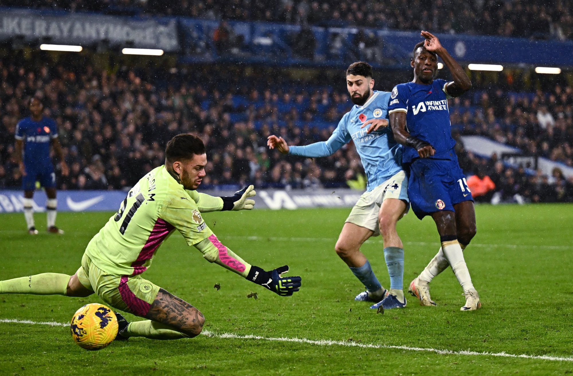Rượt đuổi nghẹt thở, Chelsea chia điểm trận cầu 8 b&agrave;n với Man City - Ảnh 8.