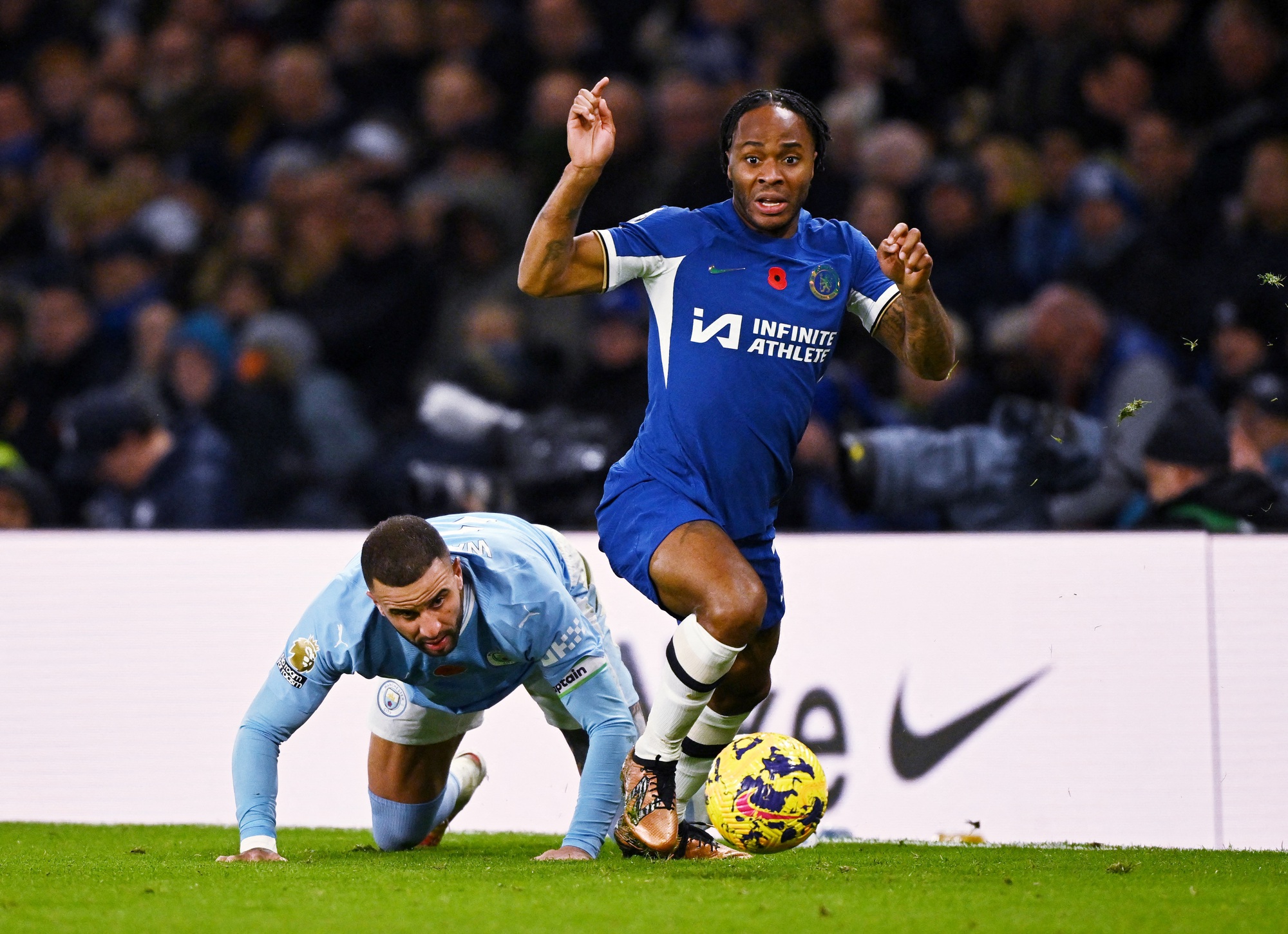 Rượt đuổi nghẹt thở, Chelsea chia điểm trận cầu 8 b&agrave;n với Man City - Ảnh 6.