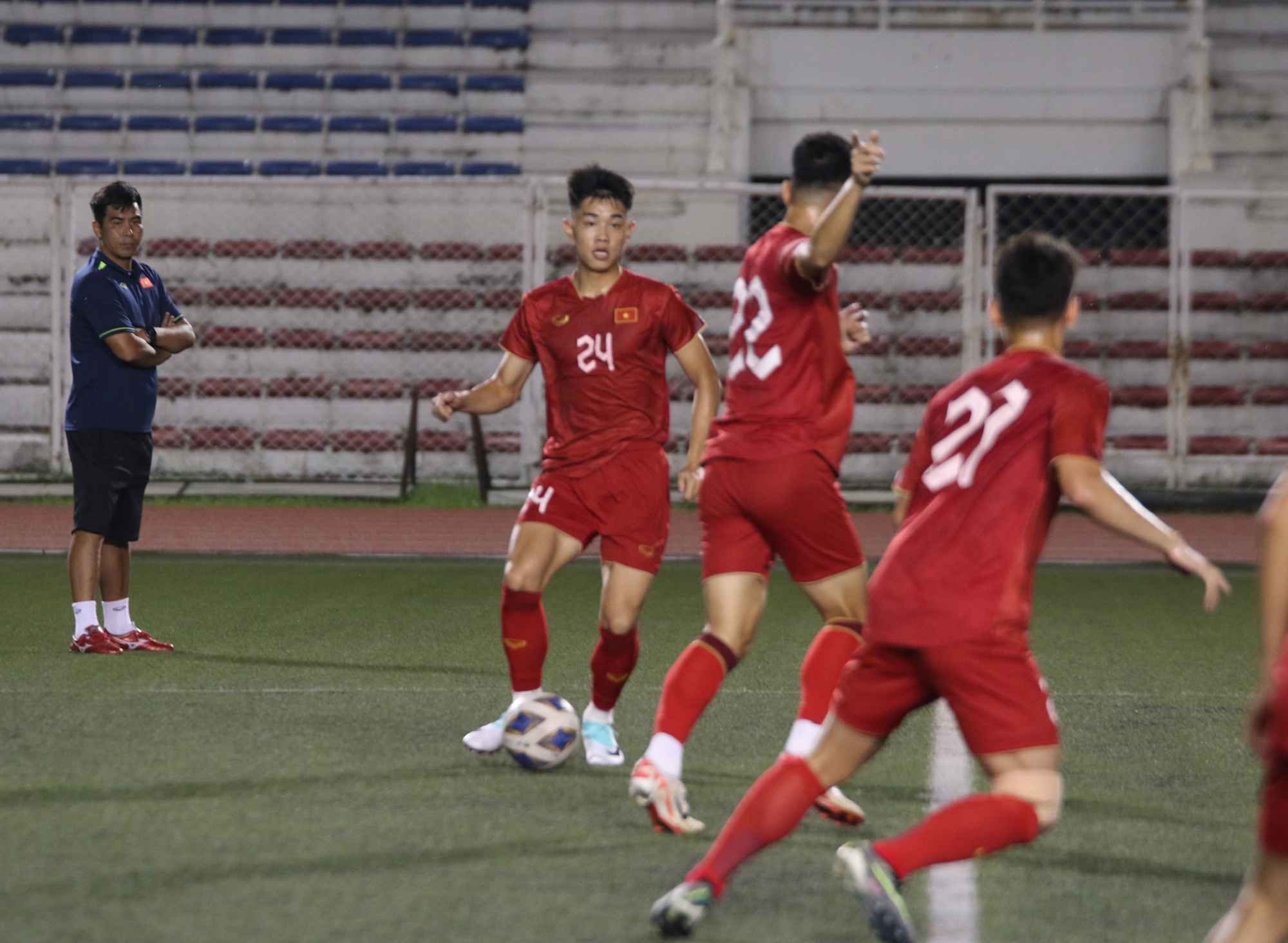 V&ograve;ng loại World Cup 2026: Chờ tuyển thủ trẻ Việt Nam thể hiện đẳng cấp - Ảnh 1.