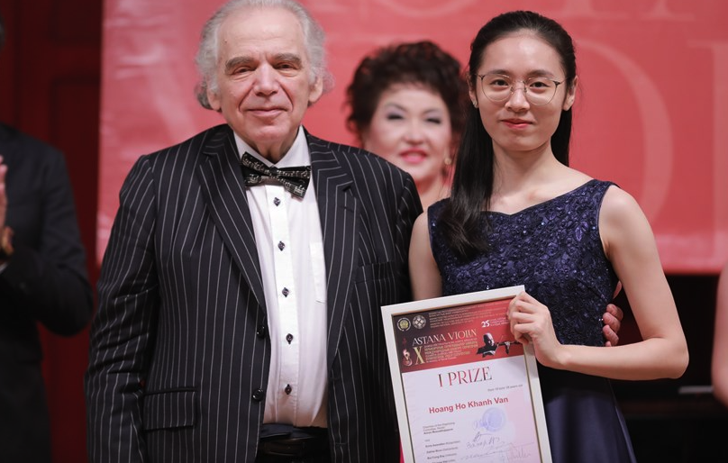 Hoàng Hồ Khánh Vân đoạt giải nhất cuộc thi Violin Quốc tế