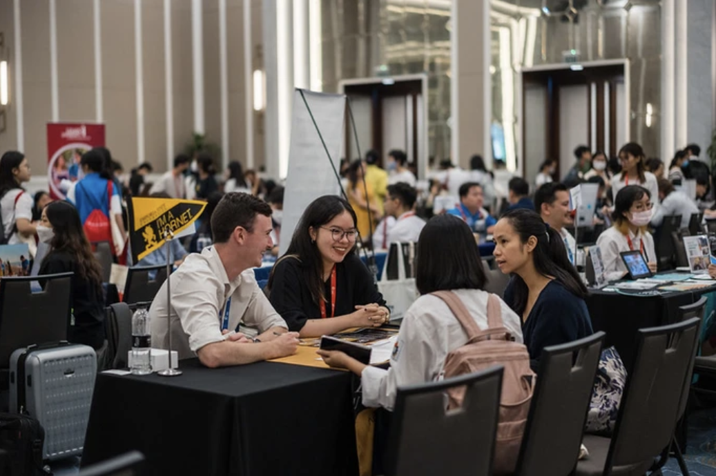 Sinh viên Việt Nam du học Mỹ tăng 5,7%