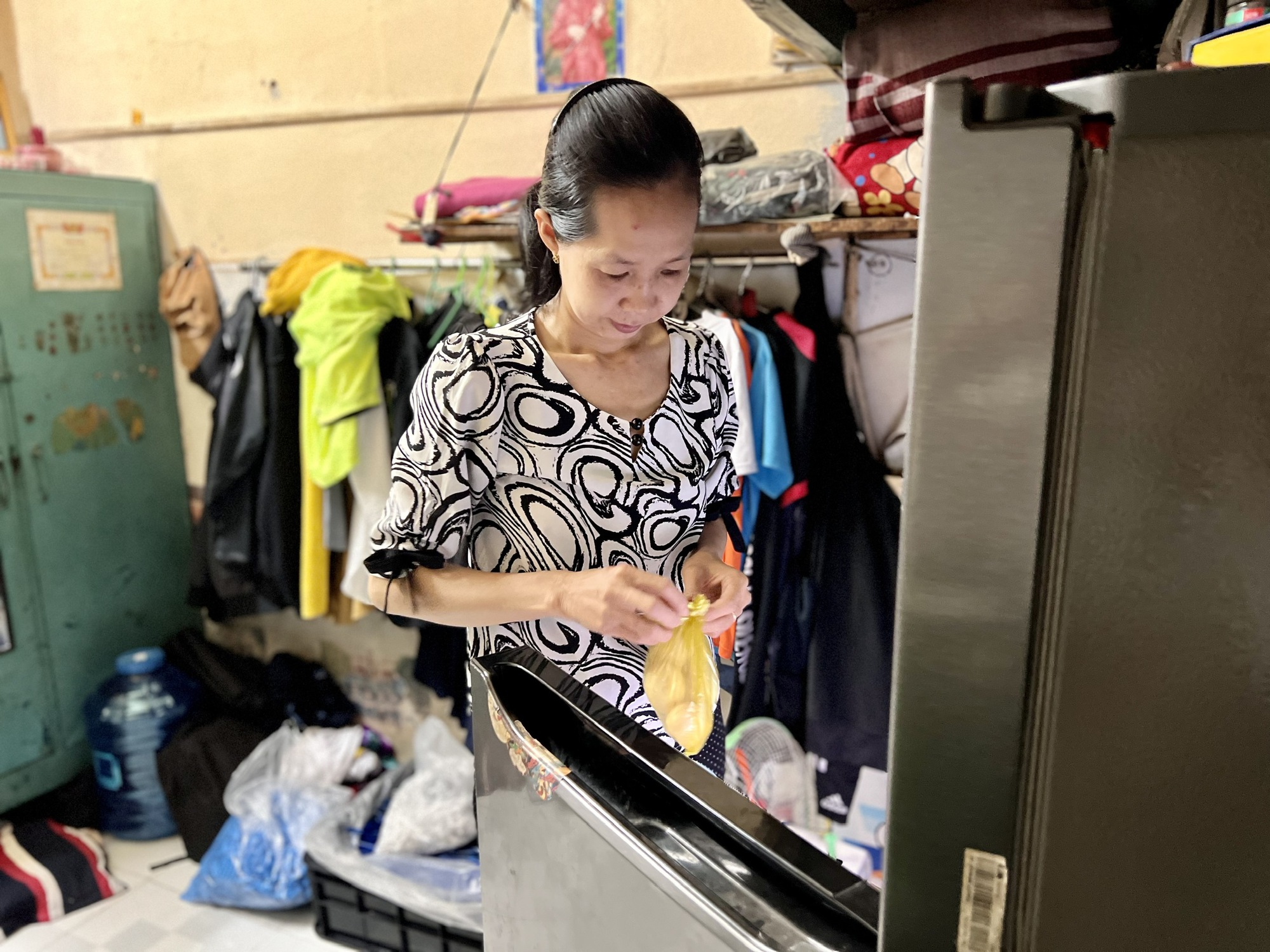 Công nhân lo lắng khi hay tin điện tăng giá