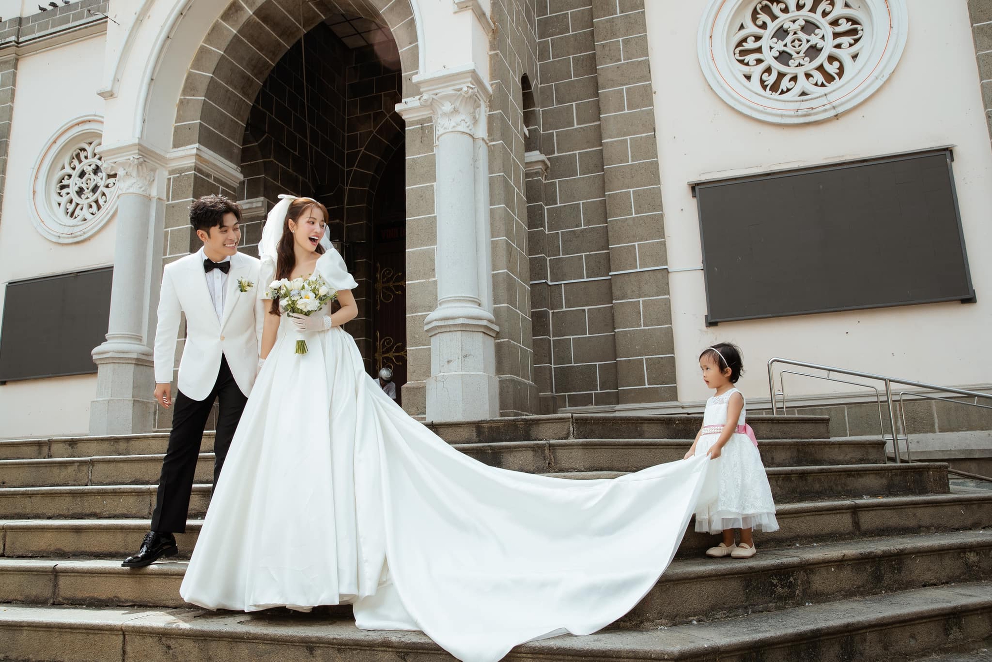 Kh&ocirc;ng gian cưới Puka - Gin Tuấn Kiệt tại Đồng Th&aacute;p - Ảnh 15.