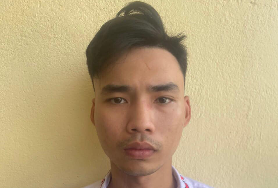 Đang chở bạn gái, bất ngờ bị nhóm người chặn đường truy sát, đánh đập dã man