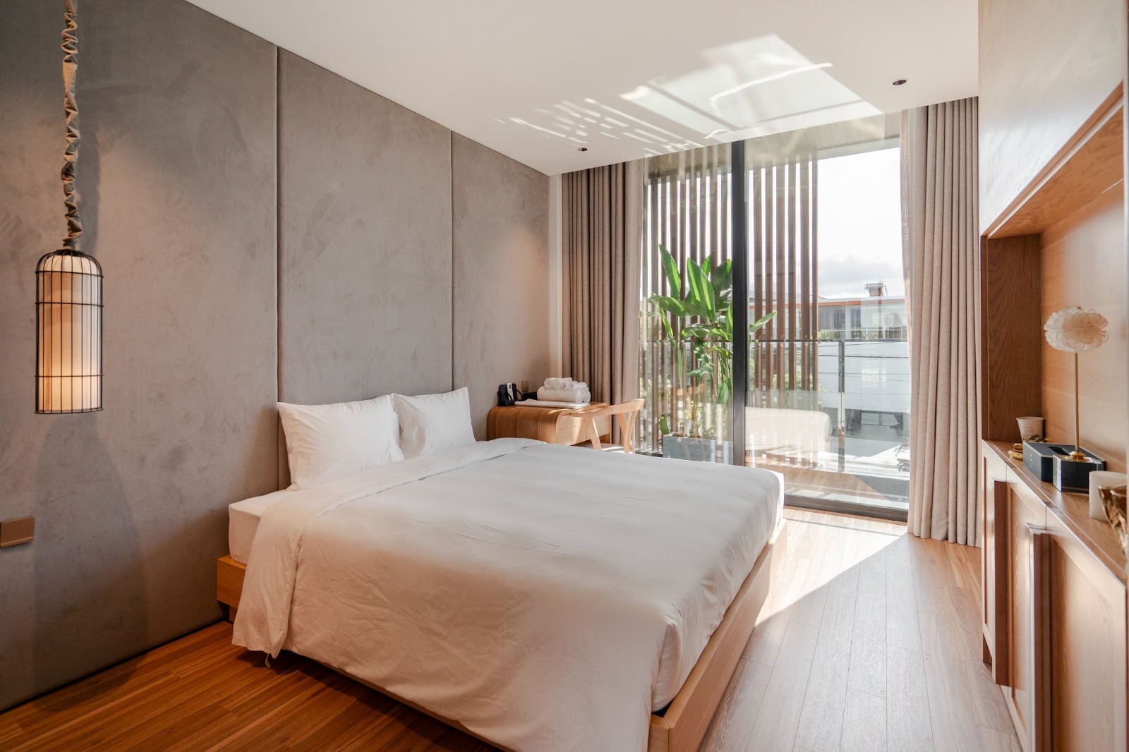 Bàn giao Regal Collection Villa - Biệt thự mang phong cách sang trọng thầm lặng