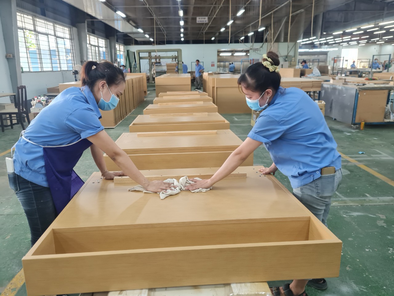 K&yacute; 2 hợp đồng lao động trở l&ecirc;n, đ&oacute;ng c&aacute;c loại bảo hiểm thế n&agrave;o? - Ảnh 1.