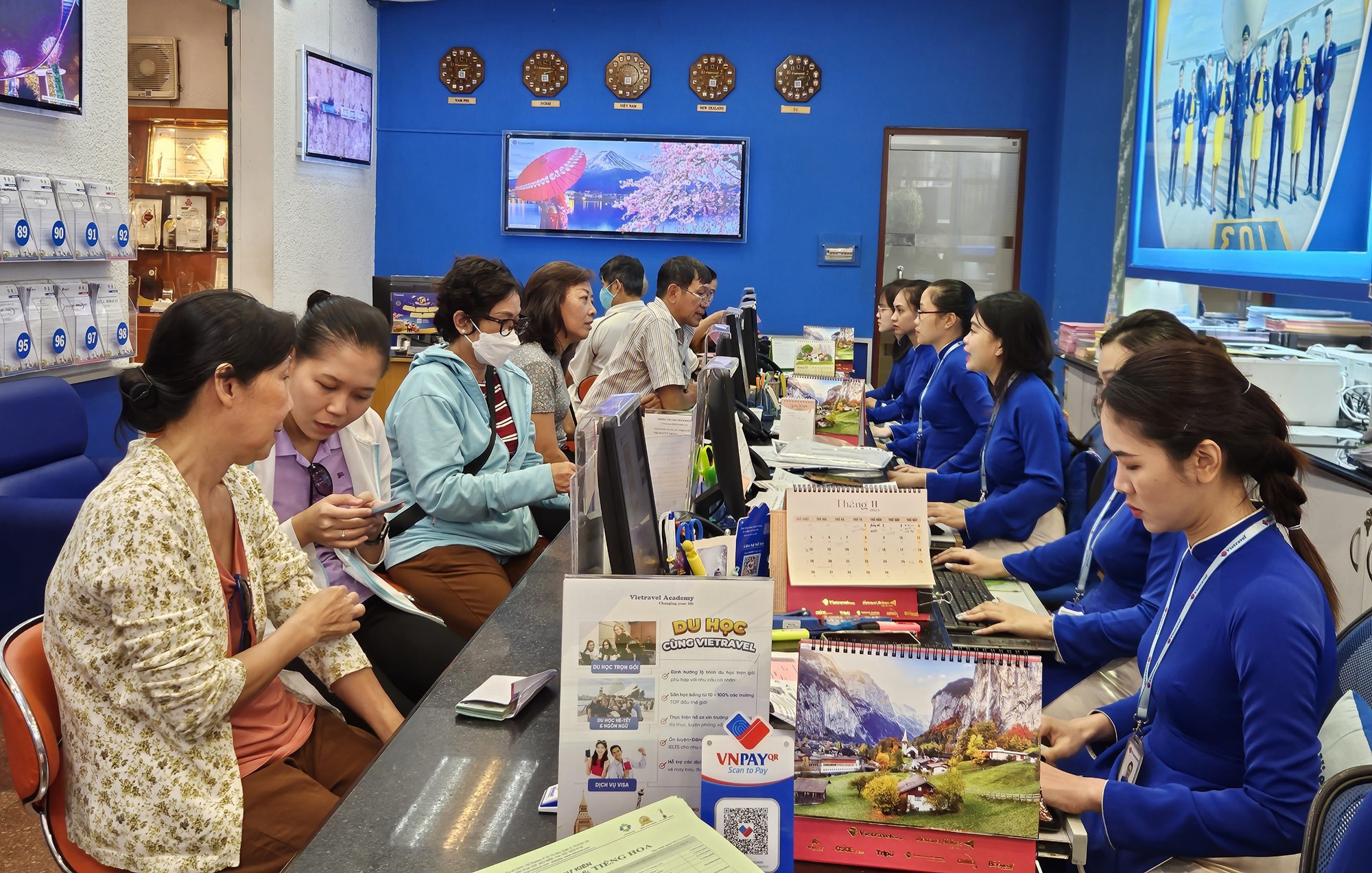Du lịch tung tour Tết sớm, tăng khuyến mại để kích cầu