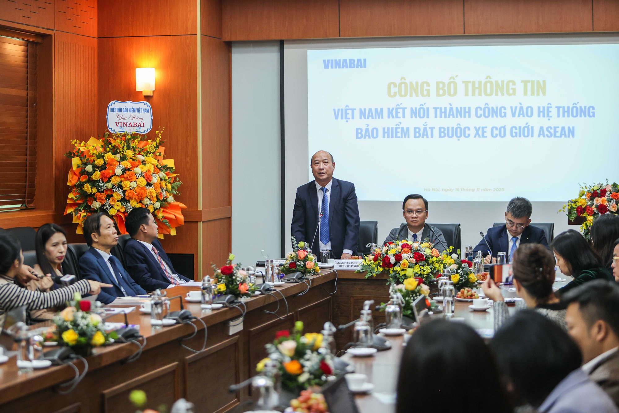 Xe các nước ASEAN vào Việt Nam phải mua bảo hiểm bắt buộc xe cơ giới