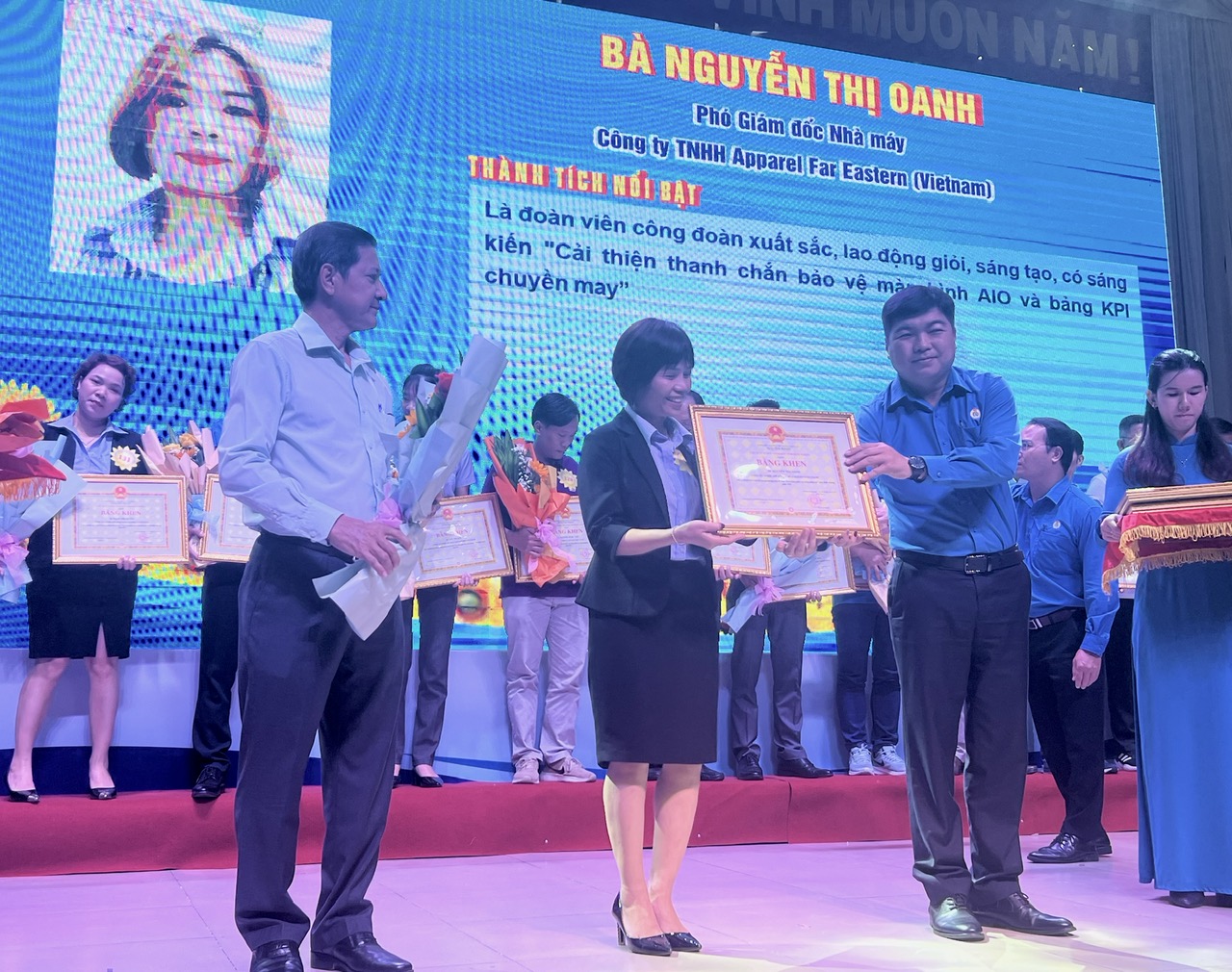 B&igrave;nh Dương tuy&ecirc;n dương 249 gương lao động giỏi, lao động s&aacute;ng tạo - Ảnh 3.