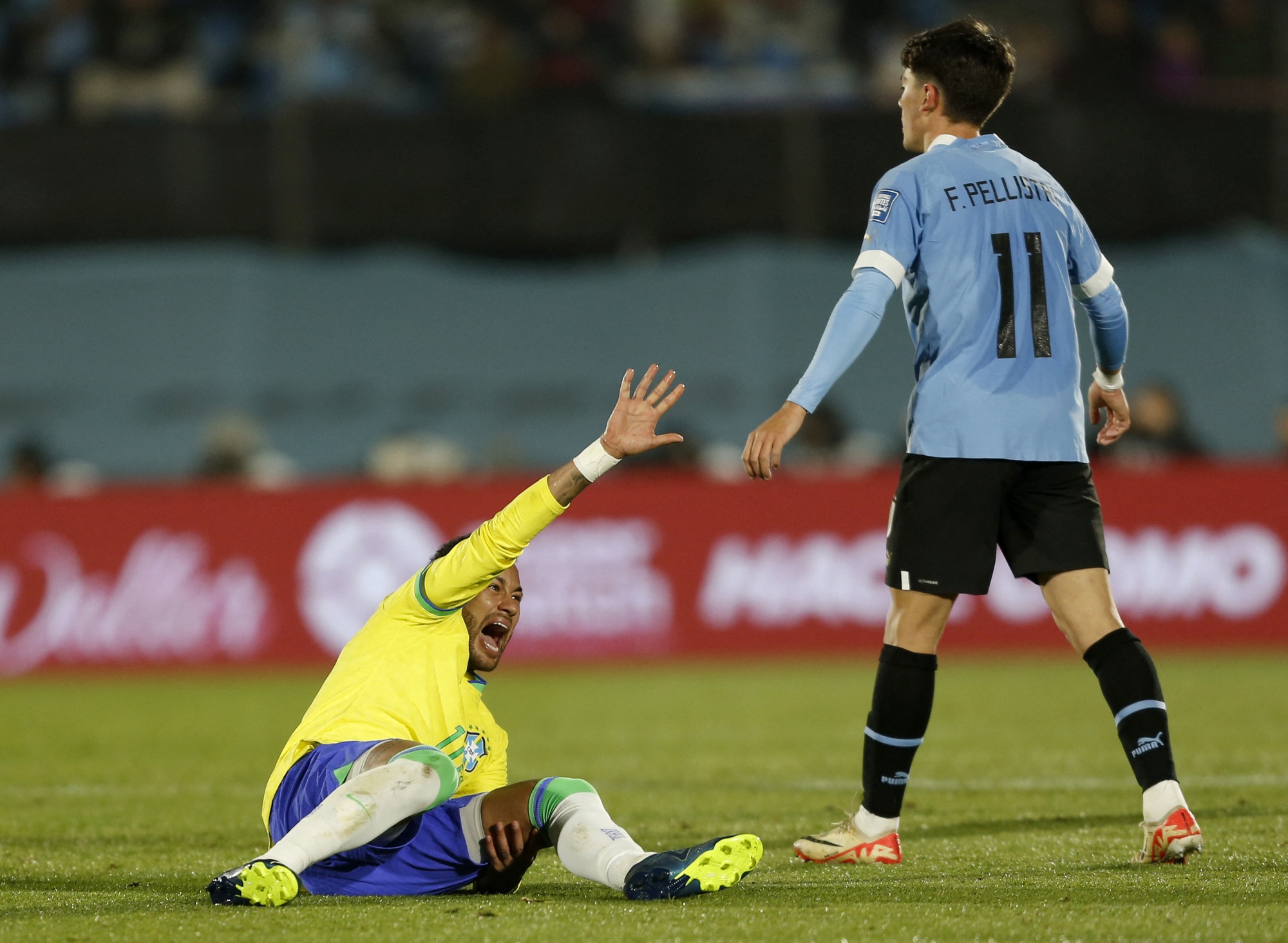 Neymar bị kiện v&agrave; y&ecirc;u cầu thanh to&aacute;n gần 10 tỉ đồng - Ảnh 2.