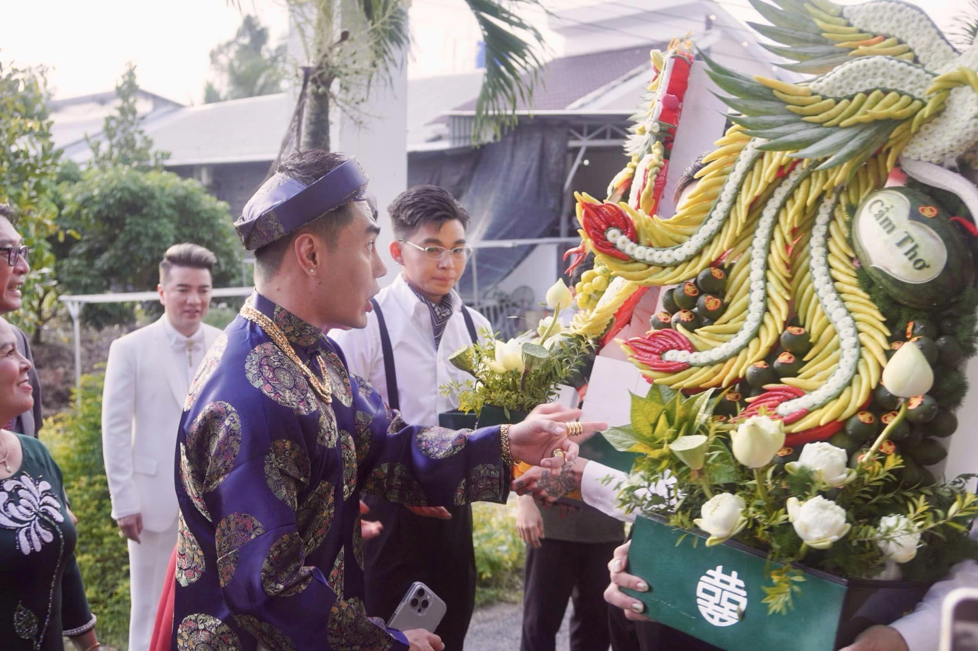Đám cưới Puka - Gin Tuấn Kiệt: Ngập tràn tiếng cười! - Ảnh 1.