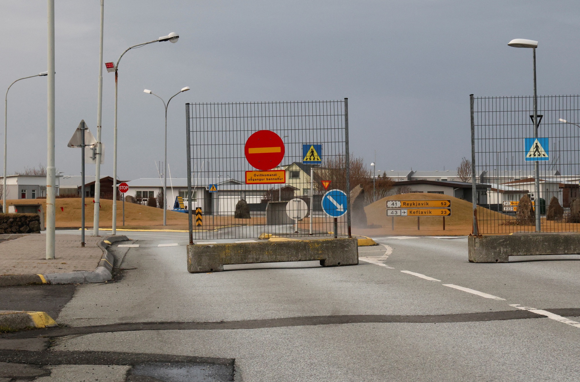 Đường hầm mắc-ma dài 15 km sôi sục trong lòng Iceland - Ảnh 4.