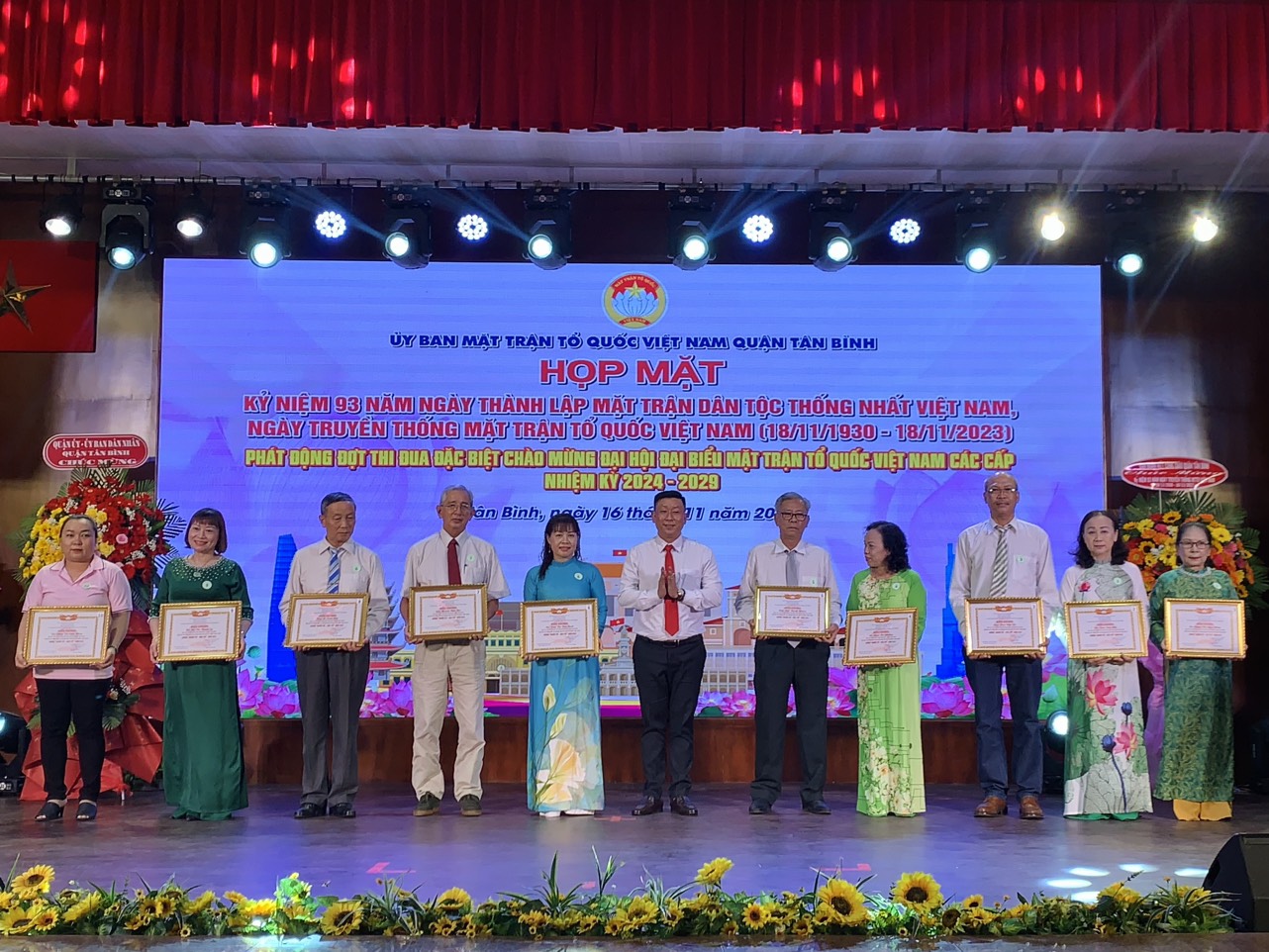 Quận Tân Bình biểu dương 129 gương Người tốt - việc tốt - Ảnh 4.