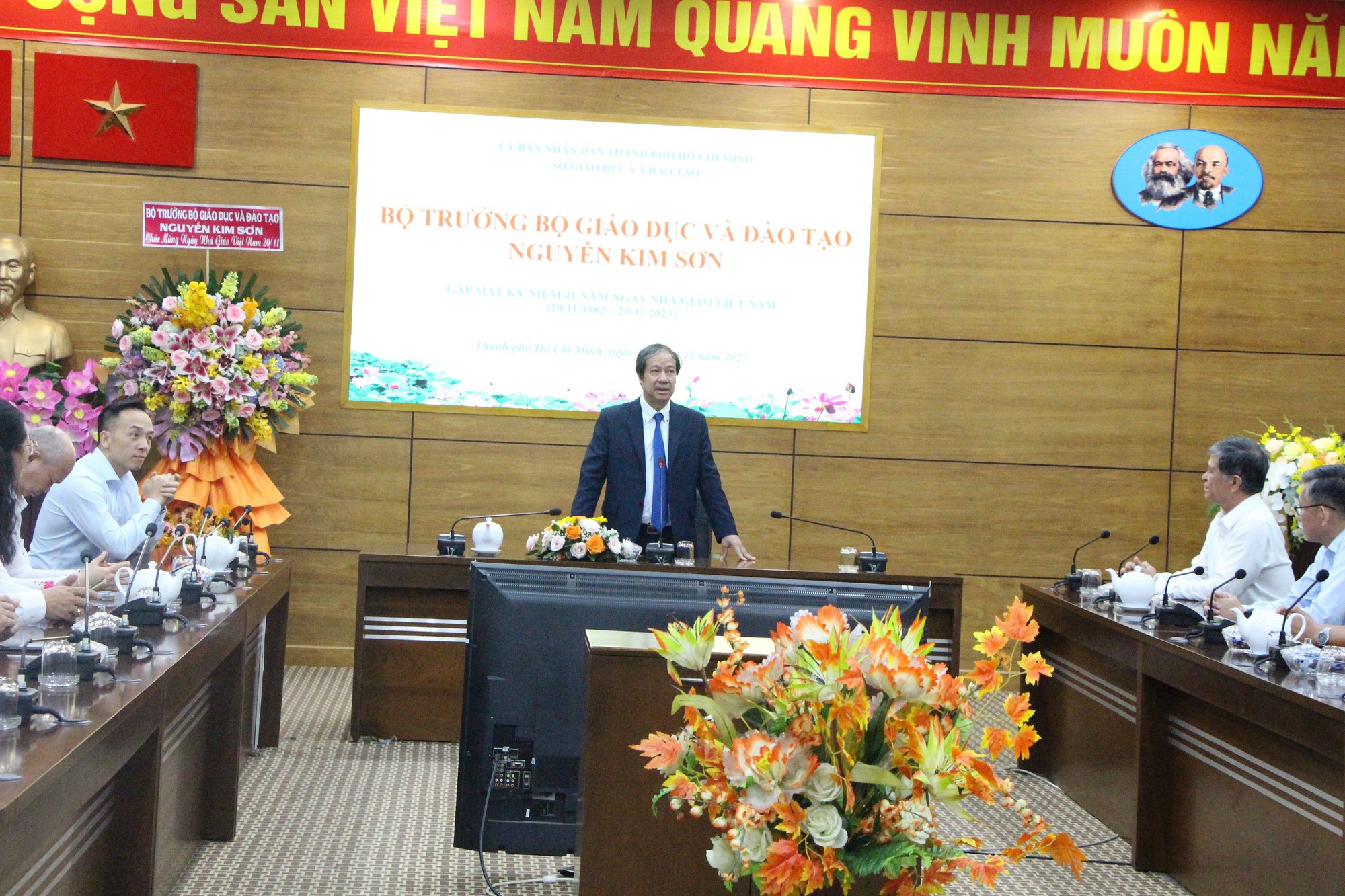 Bộ trưởng Nguyễn Kim Sơn: Chăm sóc nhà giáo là việc hệ trọng cần làm nhất