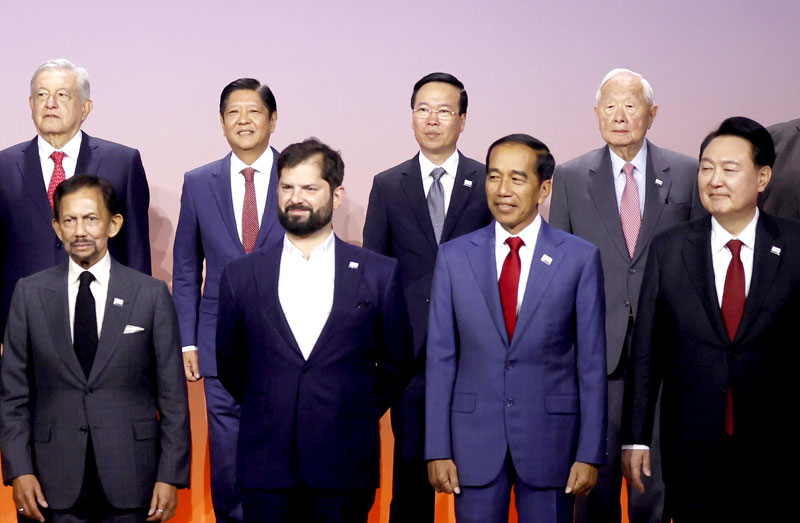 Chủ tịch nước dự Đối thoại giữa c&aacute;c nh&agrave; l&atilde;nh đạo APEC với kh&aacute;ch mời - Ảnh 8.