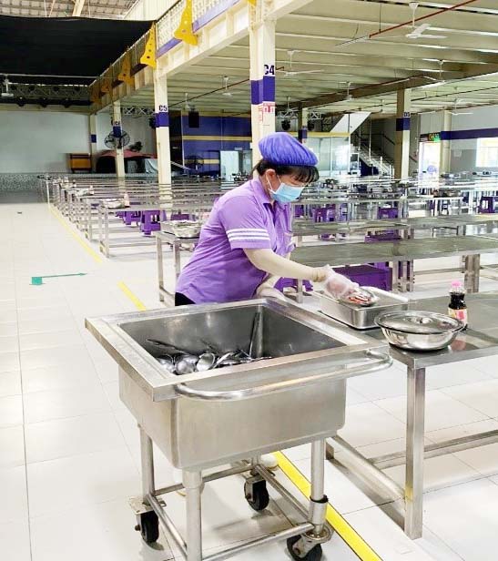 Long An thực hiện m&ocirc; h&igrave;nh &ldquo;Bếp ăn tập thể bảo đảm ATTP&rdquo; - Ảnh 2.