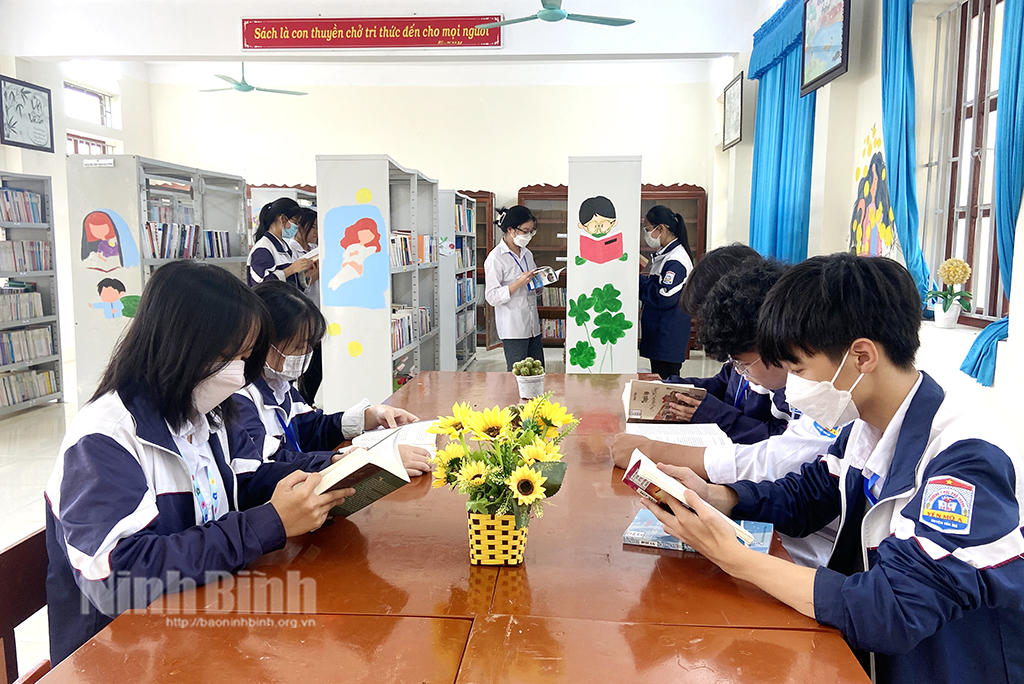 Khơi trong cho văn hóa học đường