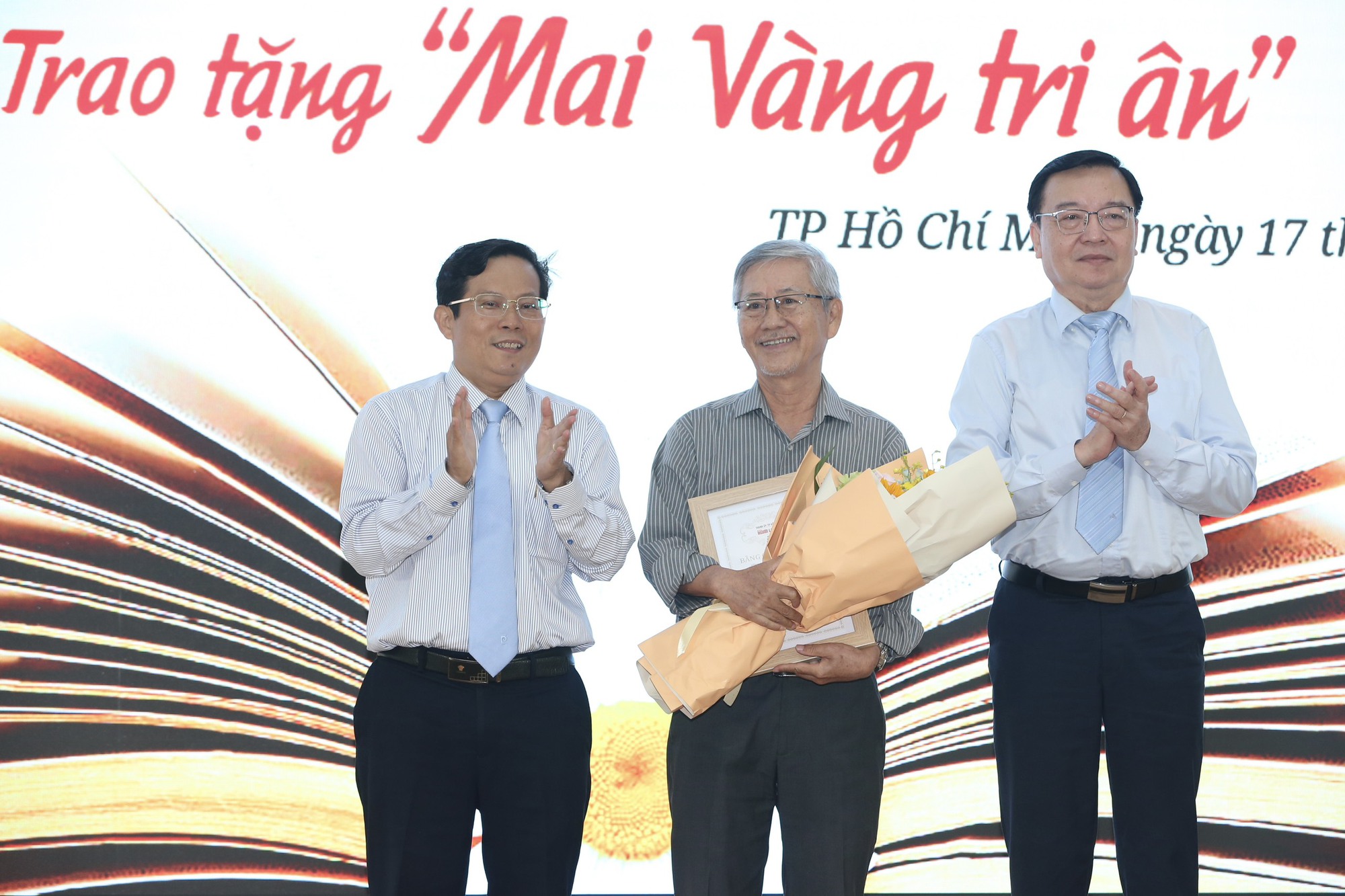 undefined - Ảnh 1.