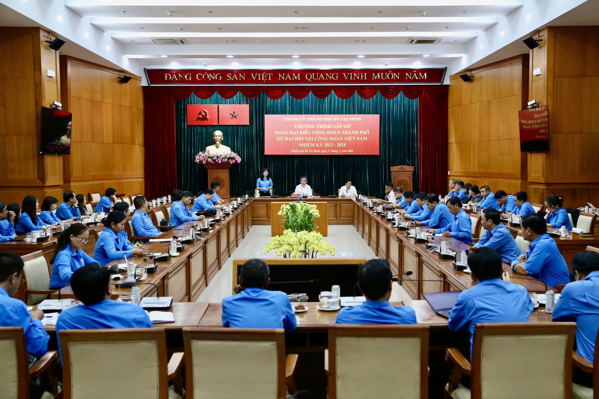 Chuyển tải những &yacute; kiến, c&aacute;ch l&agrave;m hay đến đại hội - Ảnh 6.