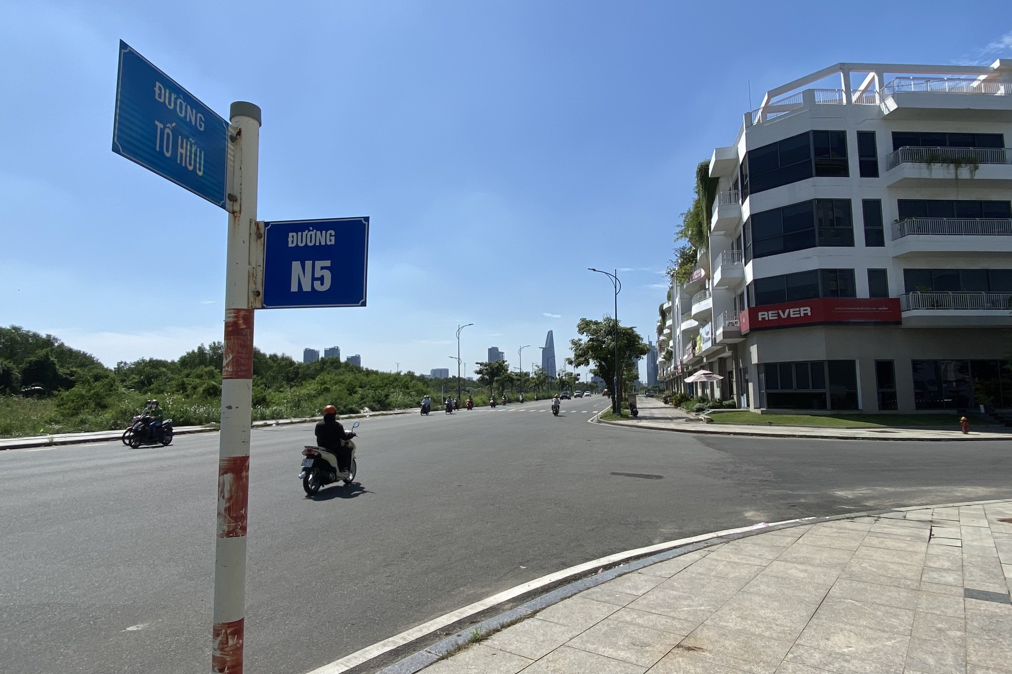 Nam thanh niên dẫn dụ nữ xe ôm công nghệ đến chỗ vắng
