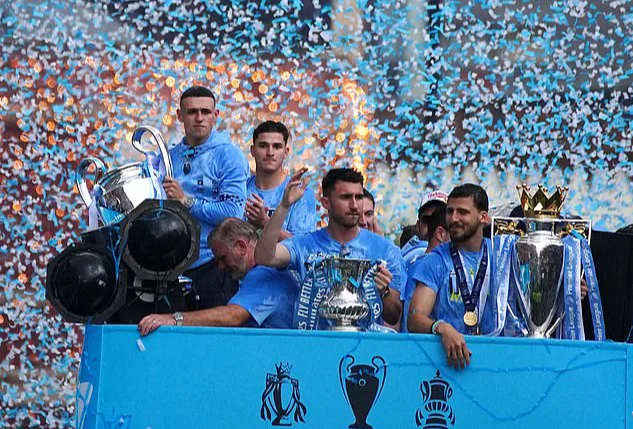 Sốc: Everton bị trừ 10 điểm, Ngoại hạng Anh sắp rối với Chelsea v&agrave; Man City - Ảnh 4.