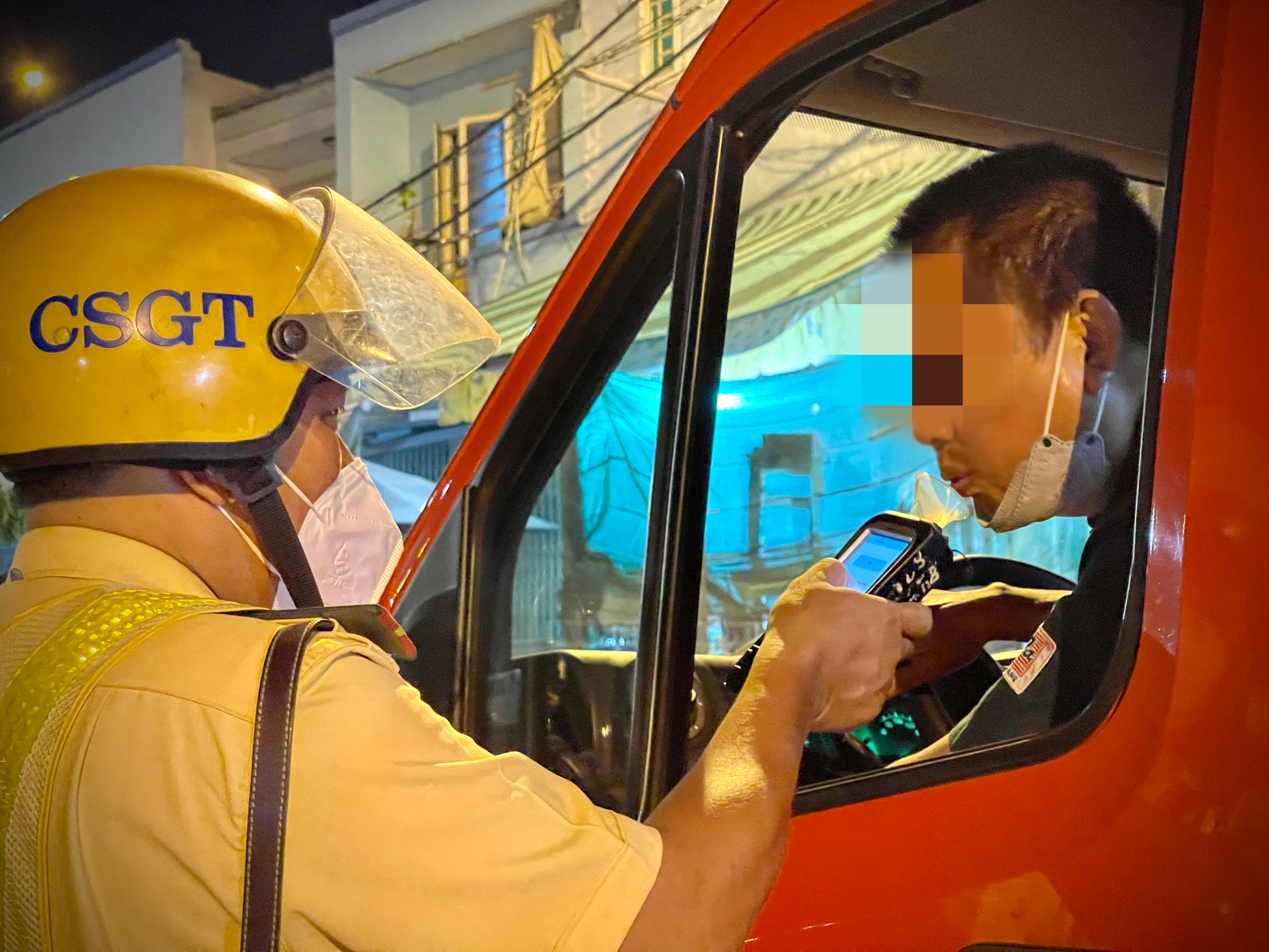 CSGT "thổi cồn" ở TP Thủ Đức: Giảng viên nói uống ít, tổng giám đốc khai "dư âm"