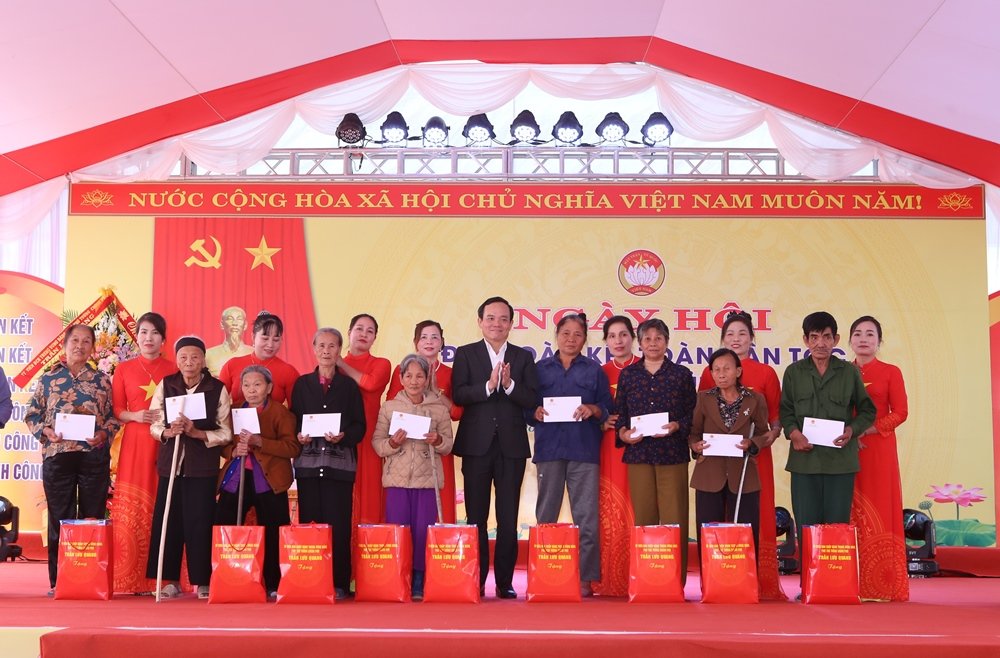 Ph&oacute; Thủ tướng Trần Lưu Quang dự Ng&agrave;y hội Đại đo&agrave;n kết tại Thanh H&oacute;a - Ảnh 4.