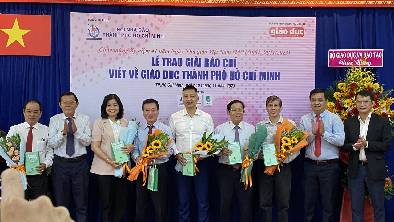 B&aacute;o Người Lao Động đoạt giải Nh&igrave; Giải B&aacute;o ch&iacute; viết về gi&aacute;o dục TP HCM - Ảnh 3.