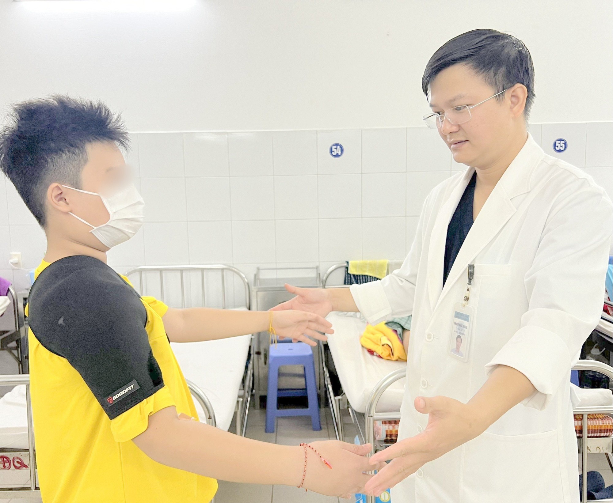 Đà Nẵng: Bé trai 10 tuổi bị đột quỵ