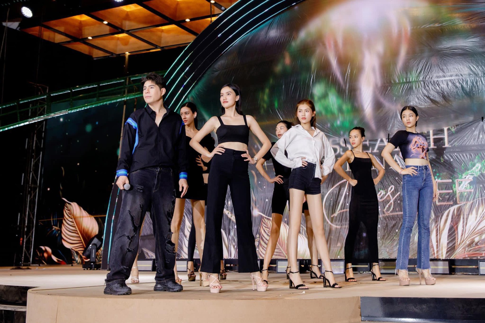 Đạo diễn Nguyễn Hưng Ph&uacute;c n&oacute;i g&igrave; khi bị cho l&agrave; phung ph&iacute; l&uacute;c l&agrave;m show ở H&agrave;n? - Ảnh 4.