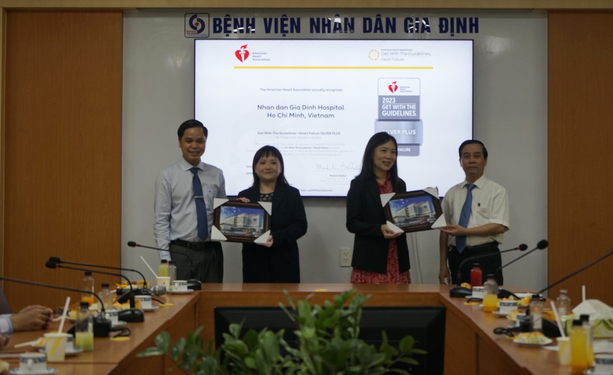 Bệnh viện Nhân dân Gia Định đạt "chứng nhận bạc" điều trị suy tim quốc tế