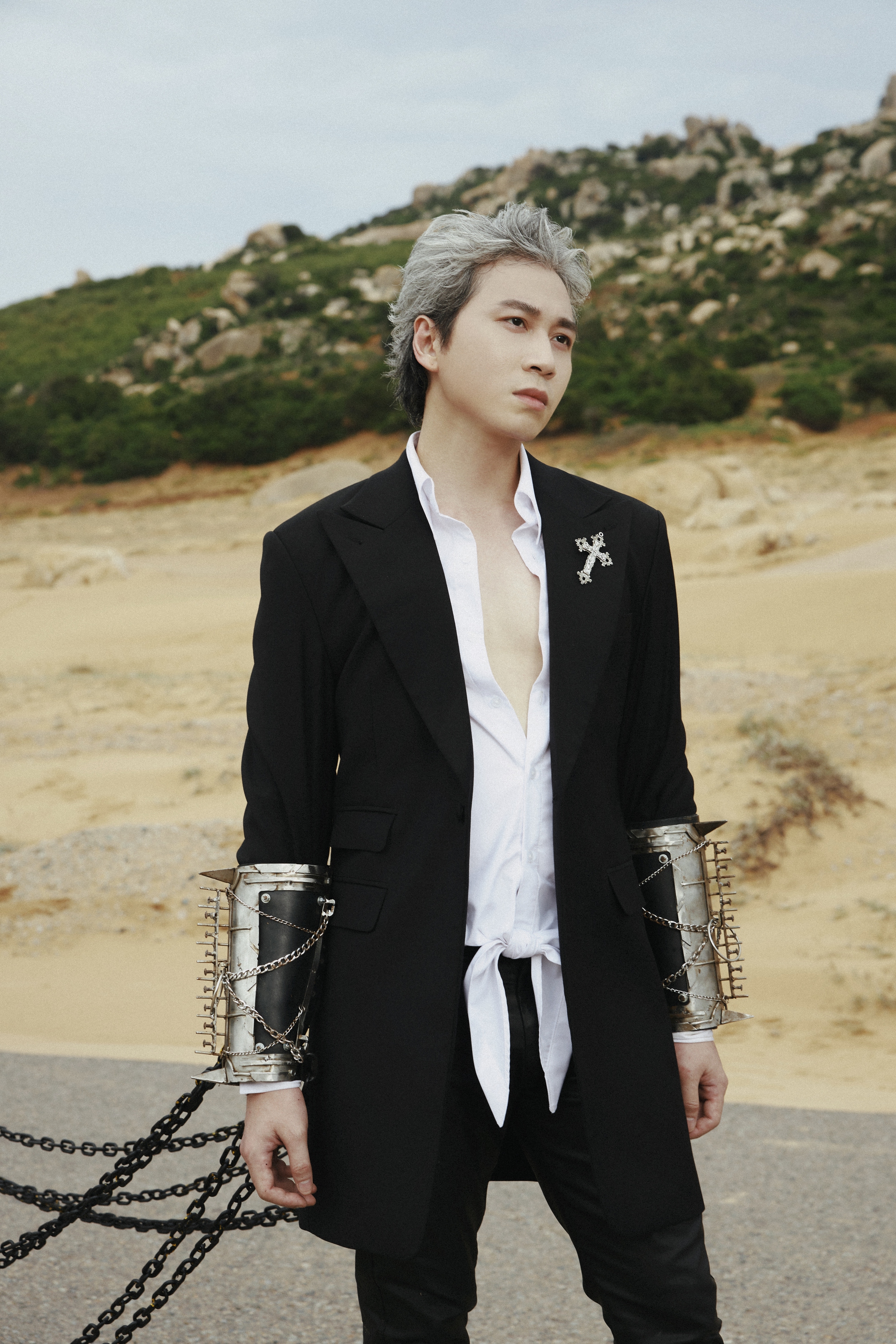 Bộ đ&ocirc;i hit maker Only C - Karik quậy tưng l&agrave;ng nhạc Việt - Ảnh 1.