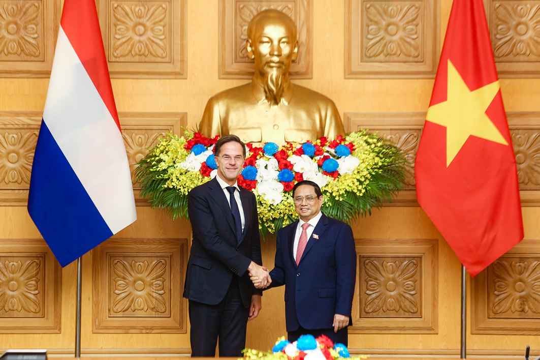 Cận cảnh Thủ tướng Phạm Minh Ch&iacute;nh đ&oacute;n Thủ tướng H&agrave; Lan - Ảnh 12.