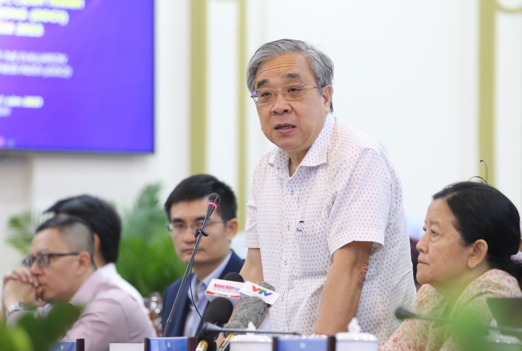 TP HCM: Th&ecirc;m hai ti&ecirc;u ch&iacute; quan trọng v&agrave;o đ&aacute;nh gi&aacute; năng lực cạnh tranh - Ảnh 3.