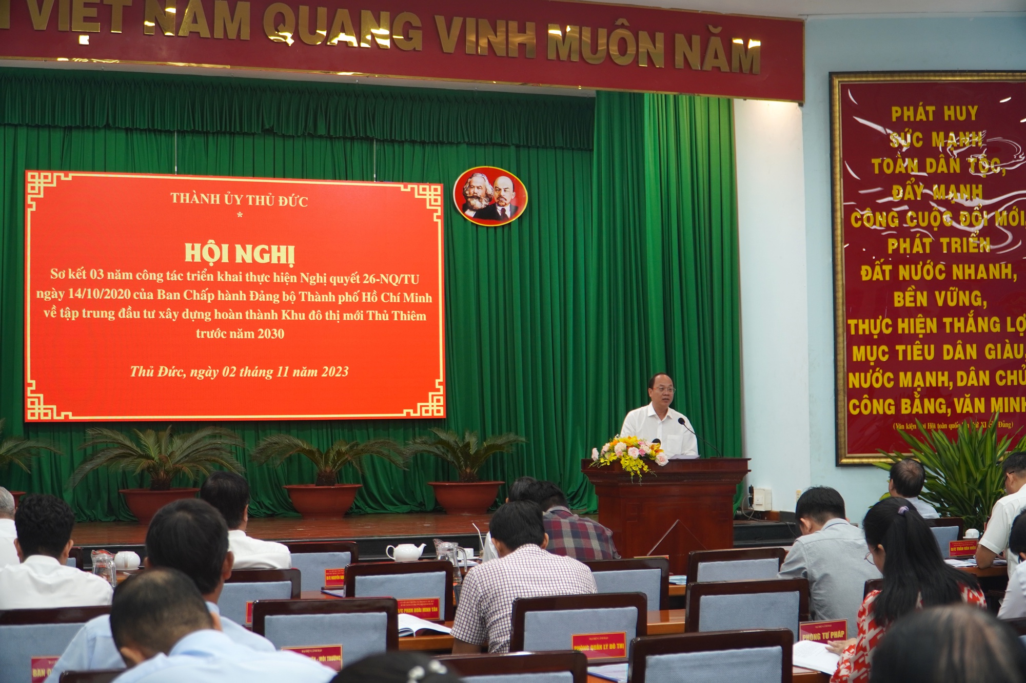 Th&ecirc;m mặt bằng thi c&ocirc;ng đường ven s&ocirc;ng S&agrave;i G&ograve;n ở Thủ Thi&ecirc;m - Ảnh 1.