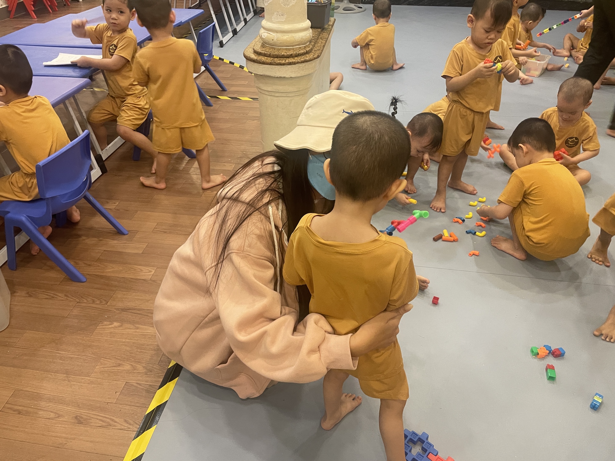 Hoa hậu &Yacute; Nhi n&oacute;i lời xin lỗi - Ảnh 6.