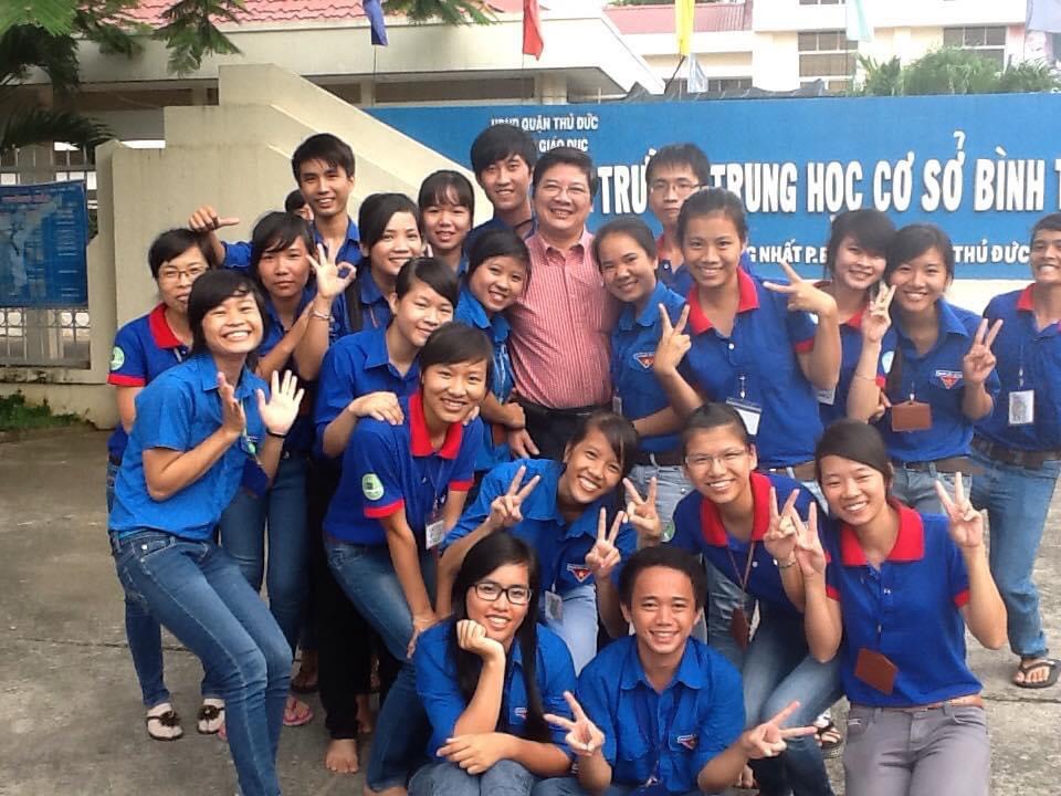 Người thầy “đưa trường học đến với thí sinh” - Ảnh 1.