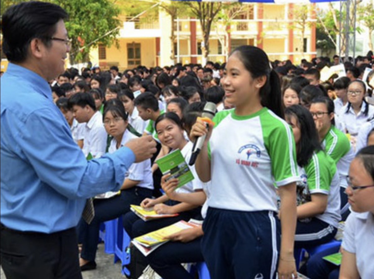 Người thầy “đưa trường học đến với thí sinh” - Ảnh 3.