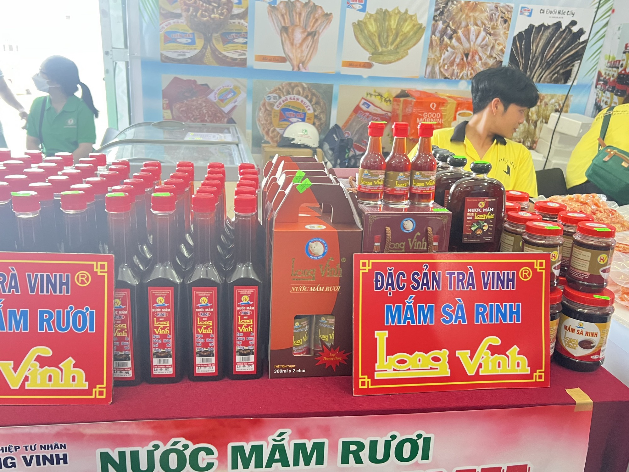 Cần Thơ: Khai mạc sự kiện lớn ch&agrave;o mừng 20 năm th&agrave;nh phố trực thuộc trung ương - Ảnh 13.