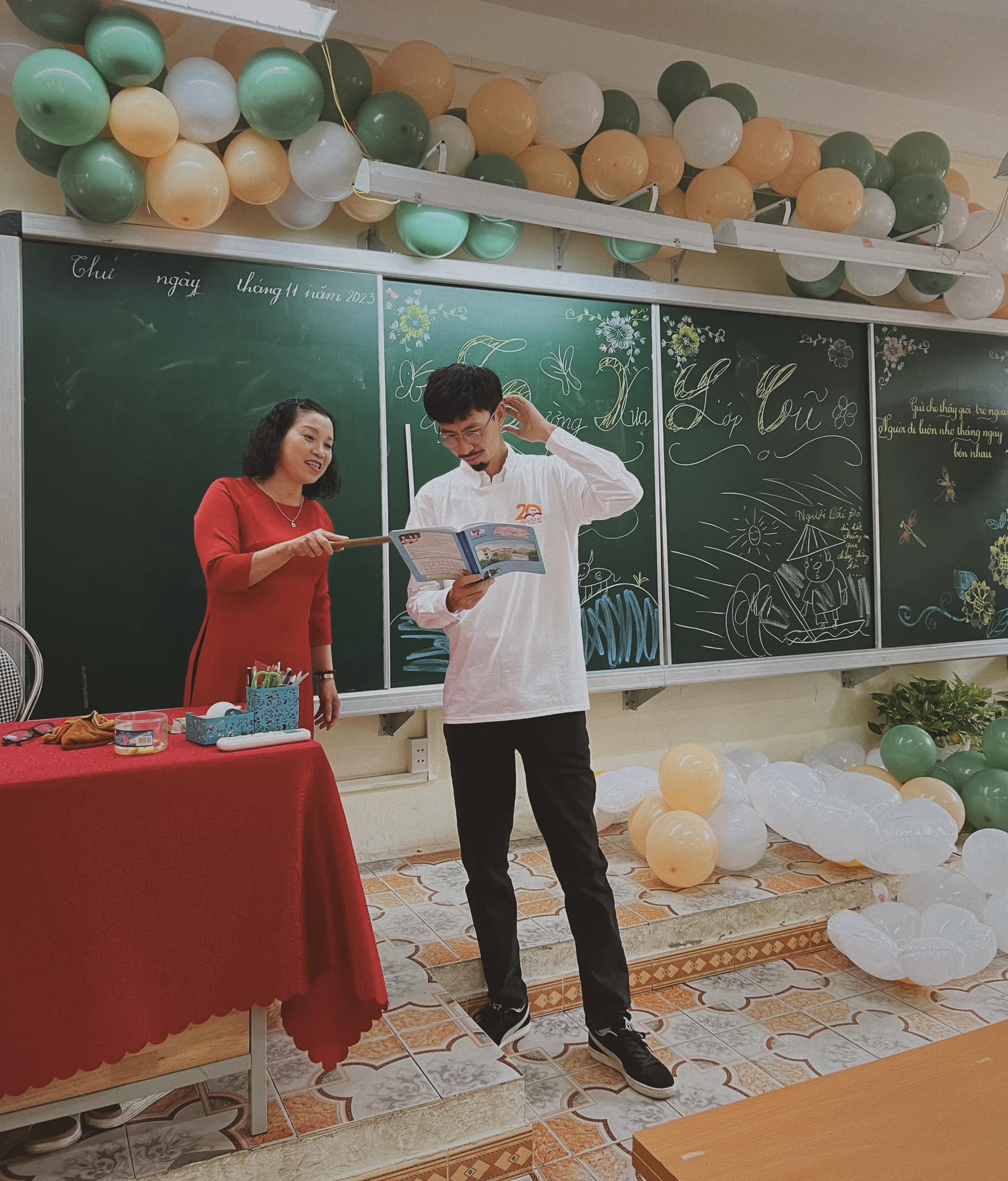 Showbiz Việt: Loạt sao mừng ngày 20 -11 - Ảnh 1.