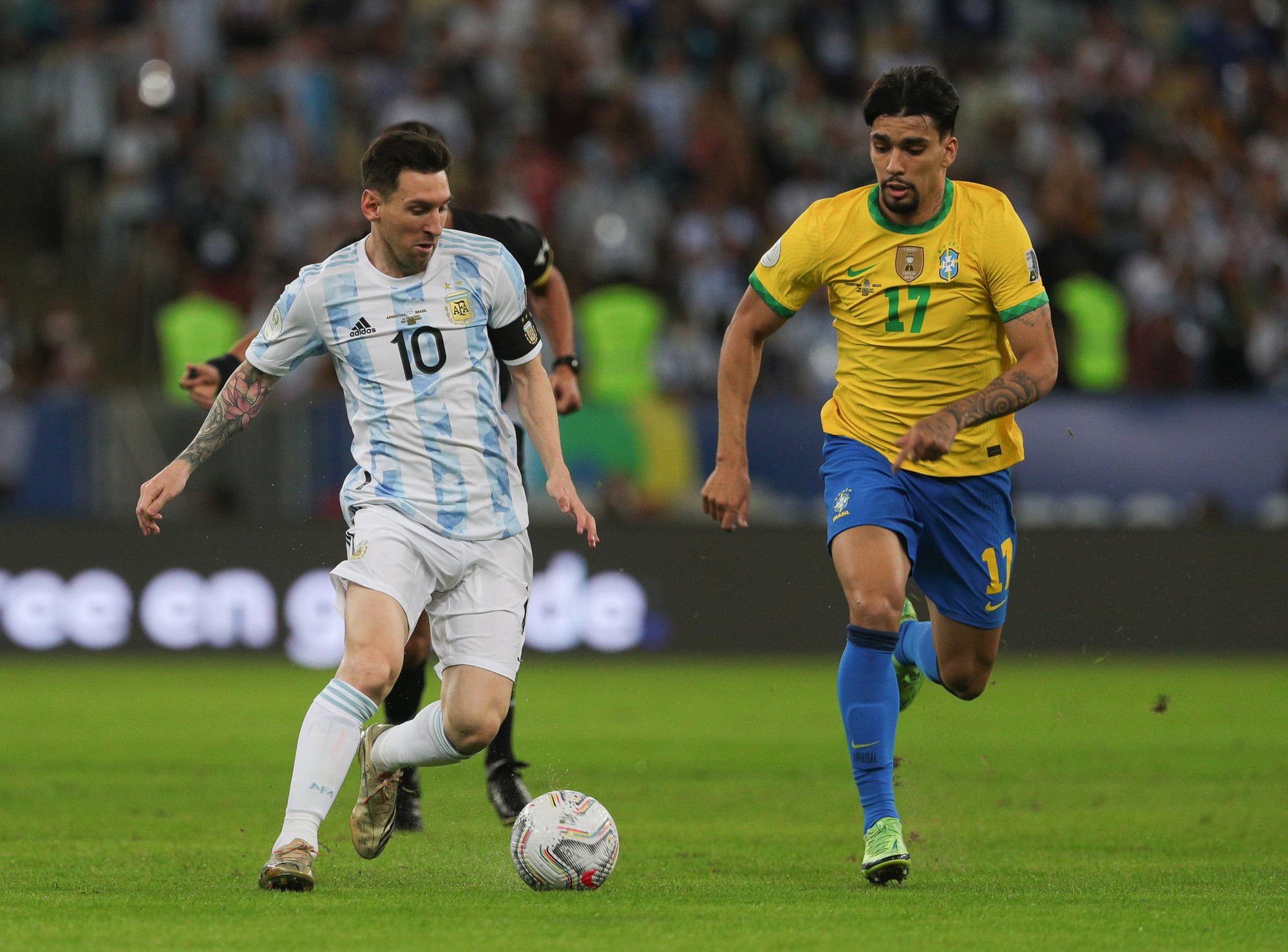 Messi x&aacute;t th&ecirc;m muối v&agrave;o nỗi đau Brazil ? - Ảnh 2.